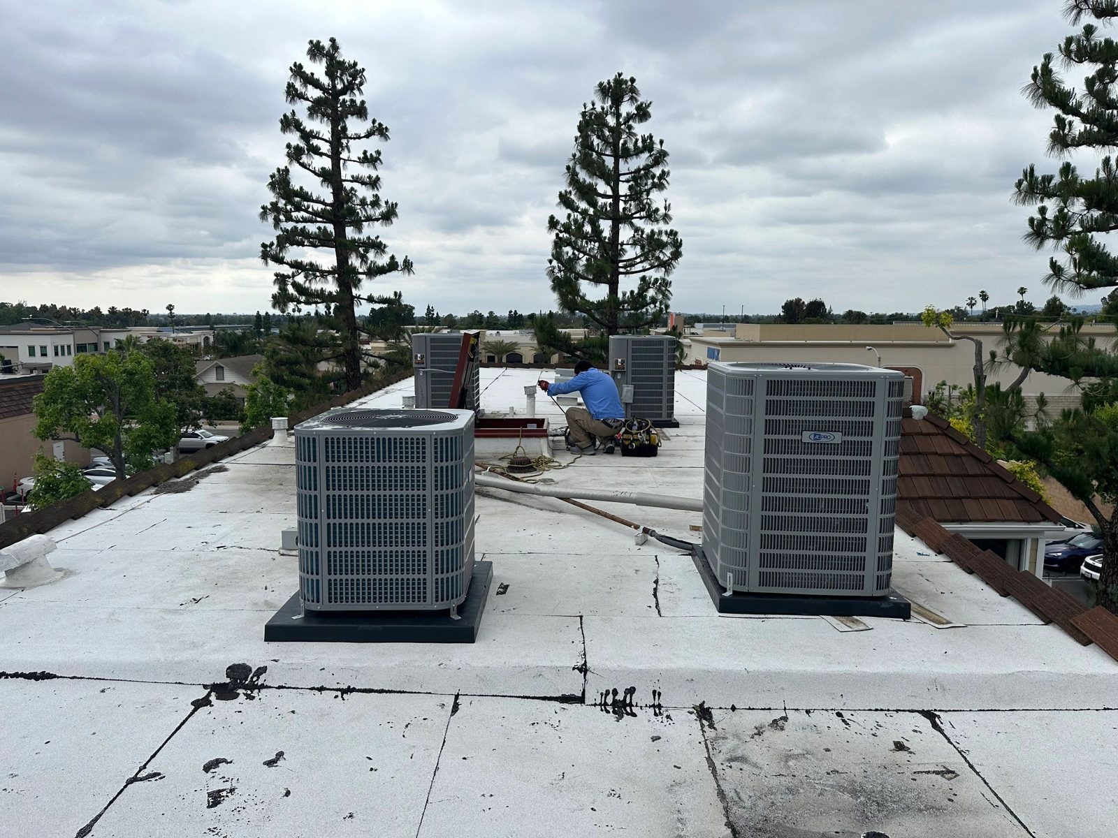Four AC Systems Installed in Two Days: Three Gas, One Heat Pump photo