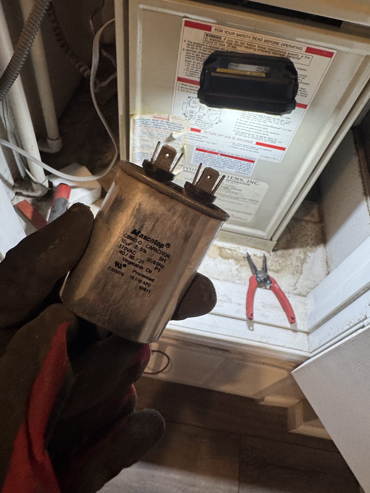 Eastvale HVAC Repair: Thermostat and Capacitor Service photo