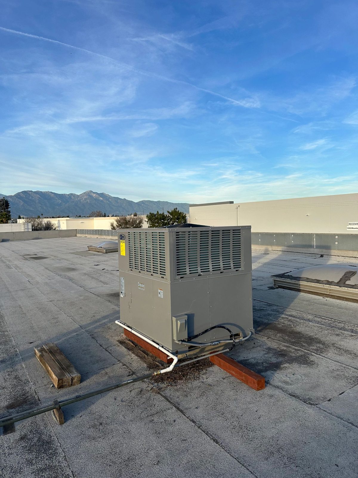 Planning Rooftop Package Heat Pump Projects photo