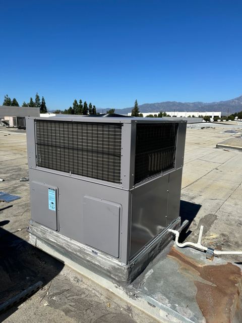3-Ton day & night Heat Pump